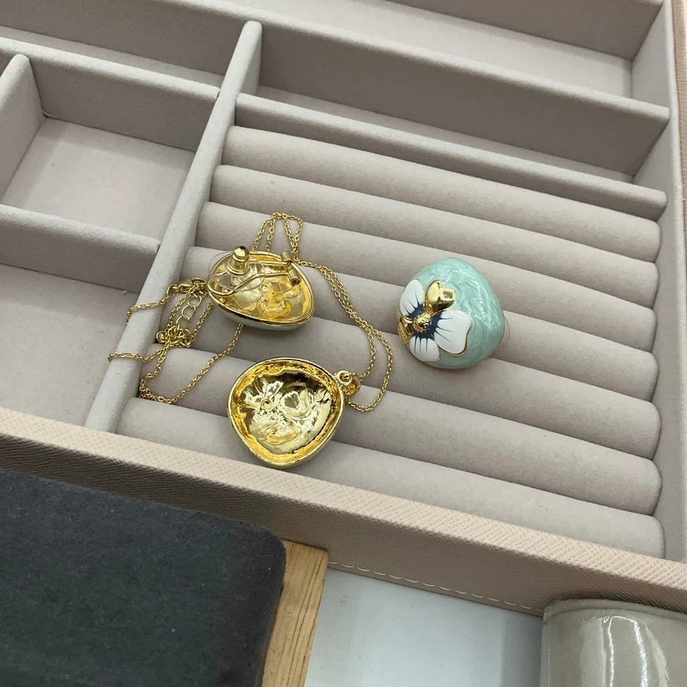 Jewelry set made of high-quality medical steel coated with enamel